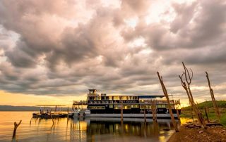 A cruise on Lake Kariba makes a novel addition to a Southern Africa safari
