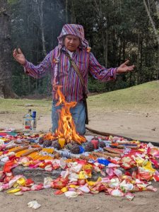 Maya-trails-guatemala-Iximche-mayan-ceremony-shaman